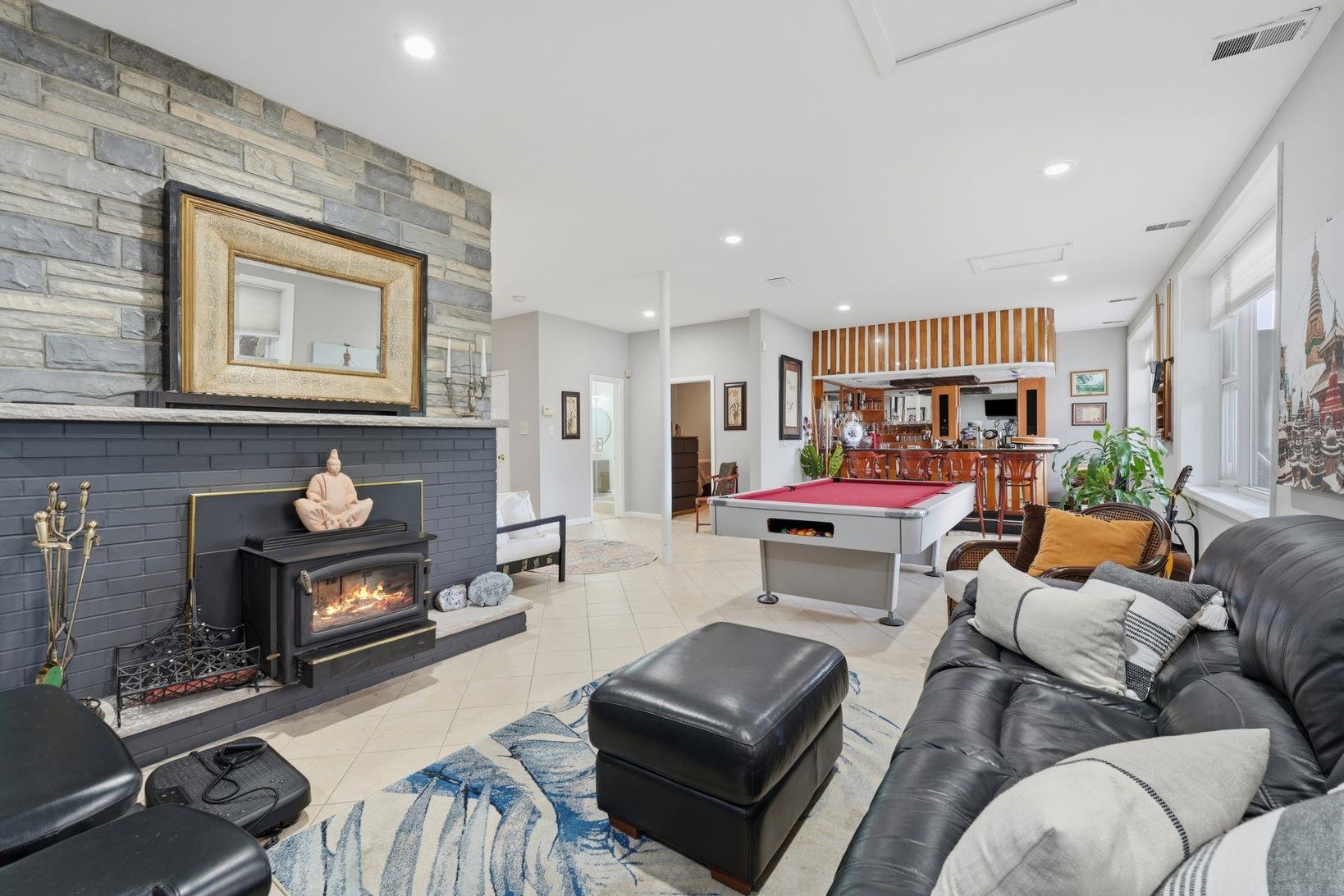 23 OVERLOOK AVE