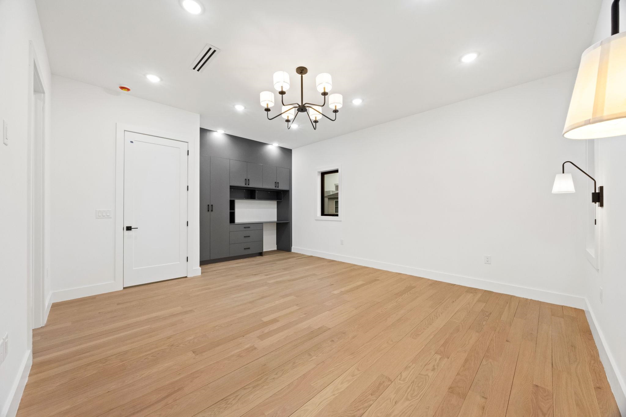 33 GRAHAM ST Unit: 1&3