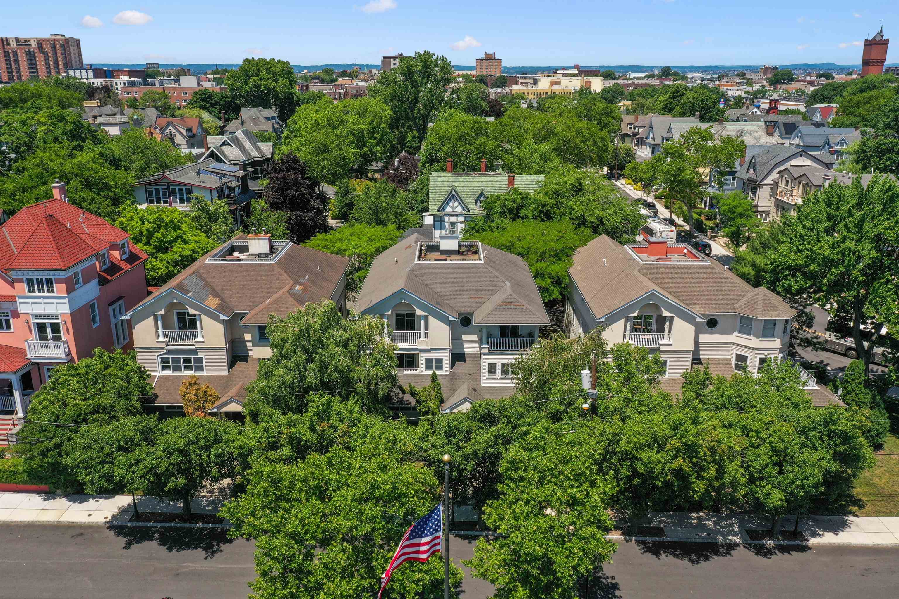 39B HAMILTON AVE