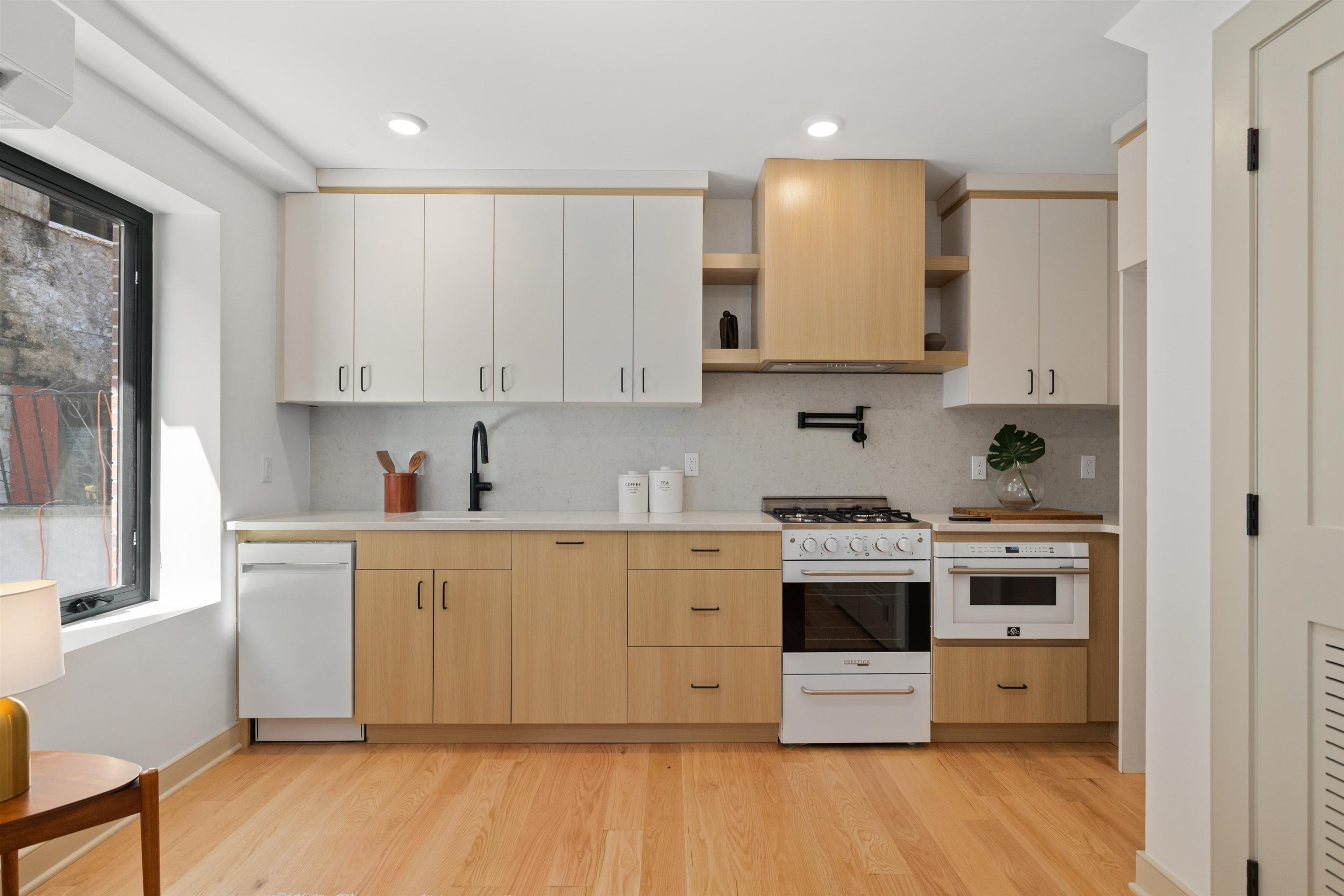 322 PRINCETON AVE Unit: Unit ADU