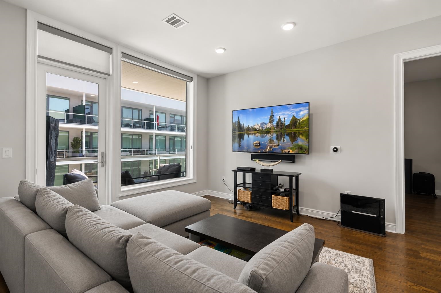 3 SOMERSET LANE Unit: 501