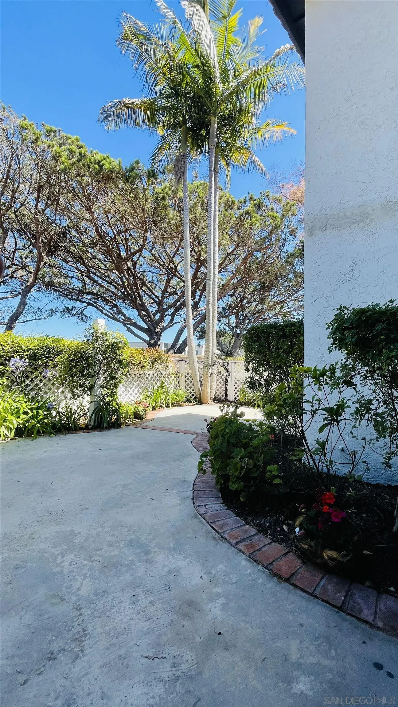 3488 Voyager Circle
