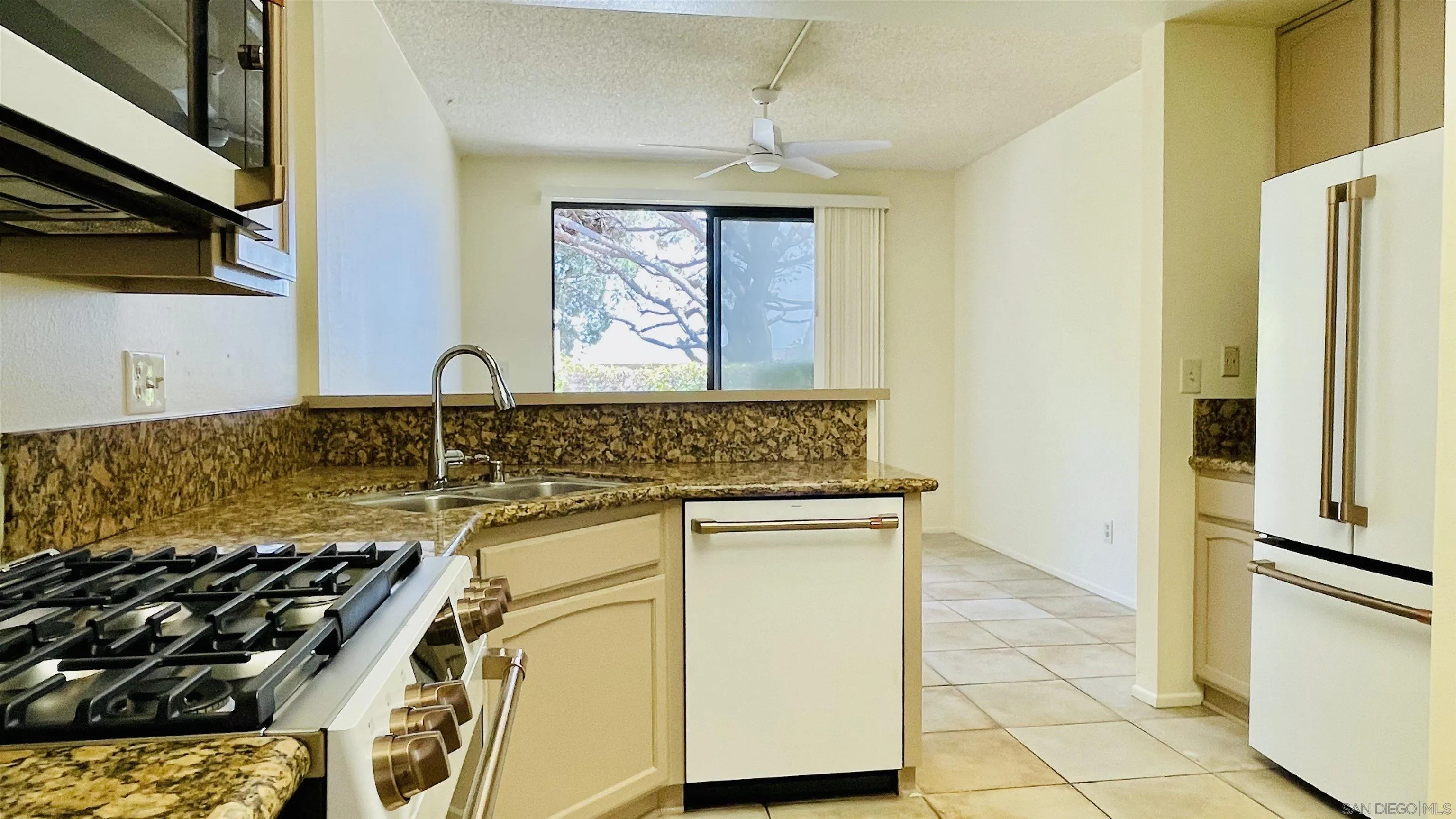 3488 Voyager Circle