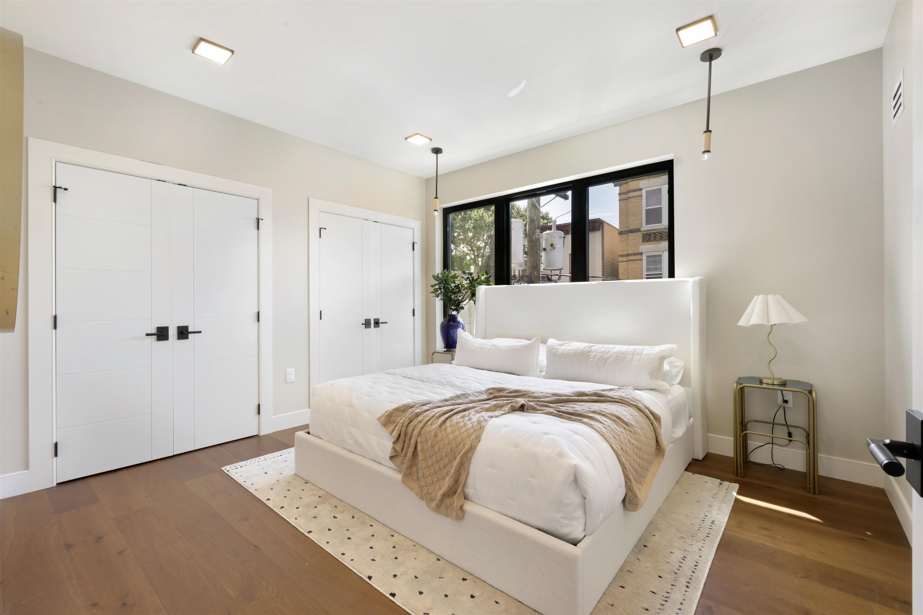 262 NEW YORK AVE Unit: 203