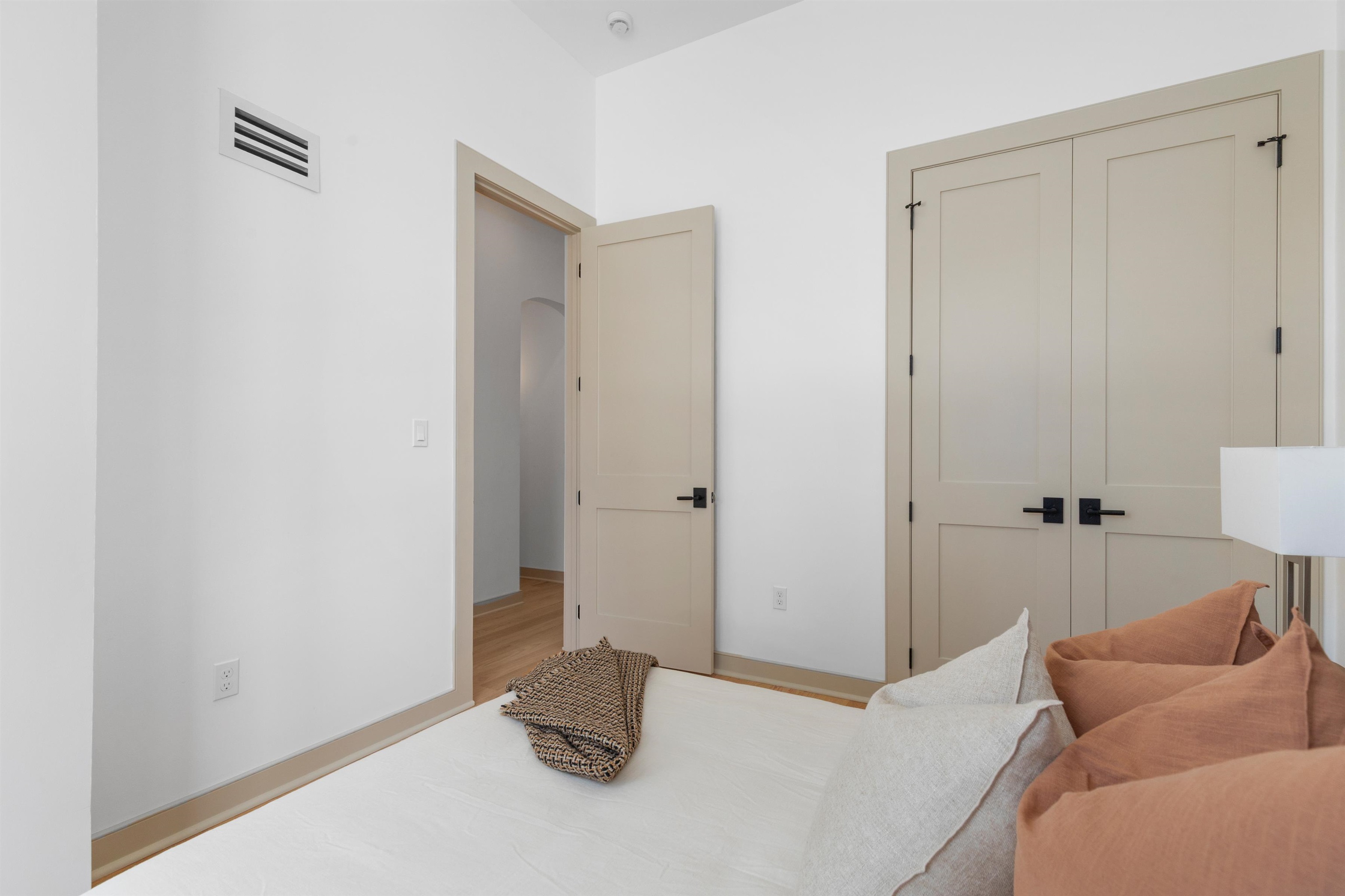 322 PRINCETON AVE Unit: Unit 1