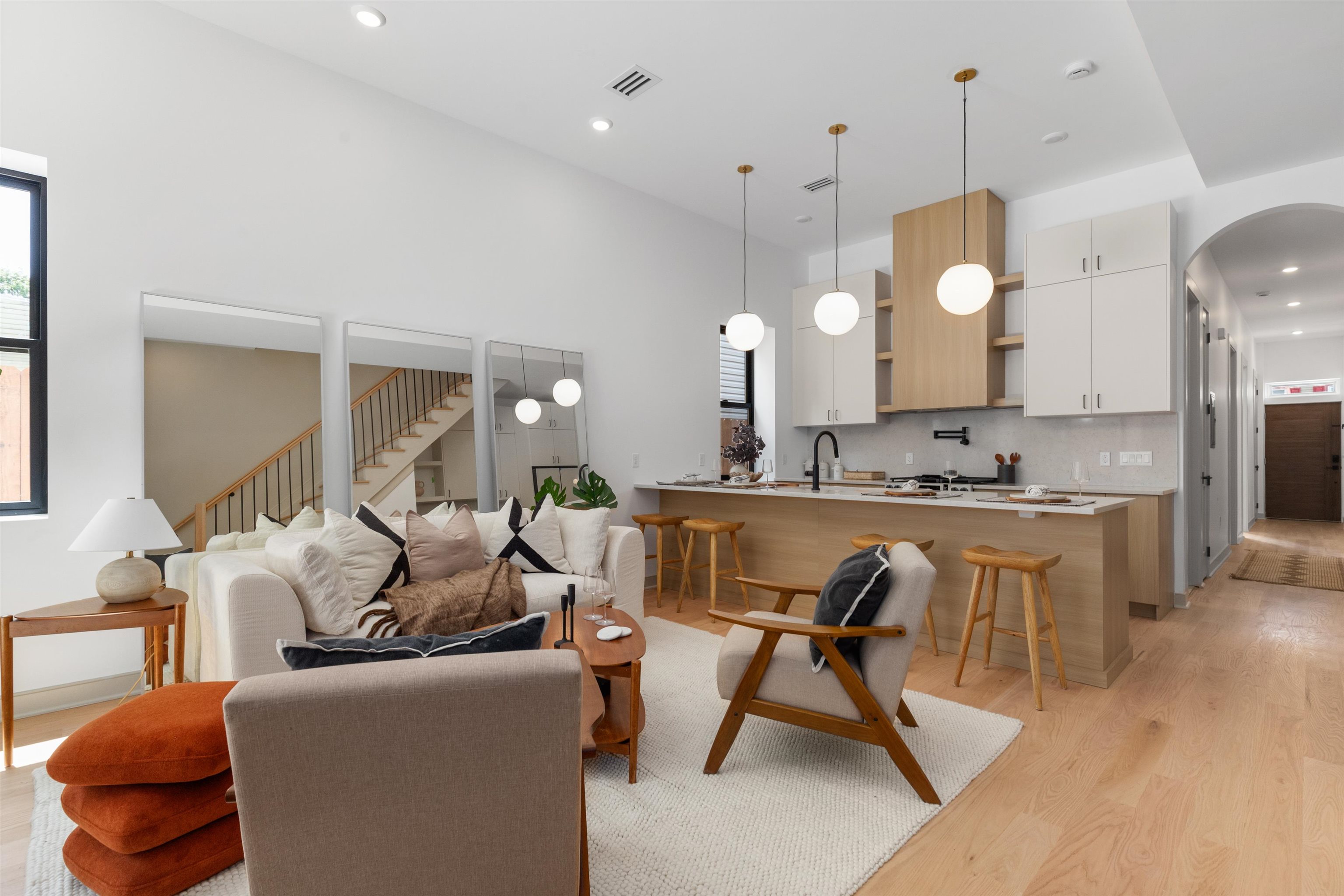 322 PRINCETON AVE Unit: Unit 1