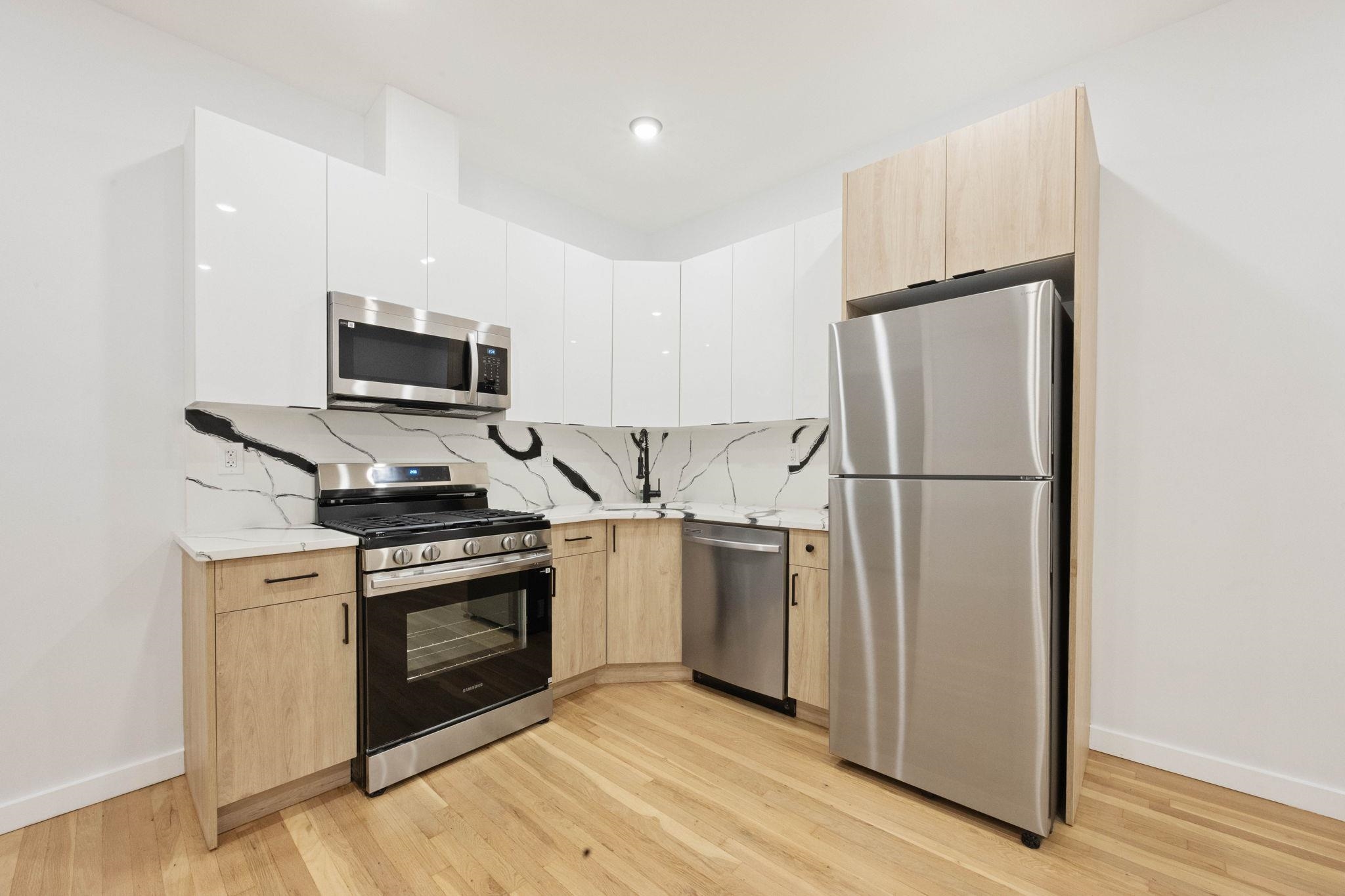 294 HOBOKEN AVE Unit: 1