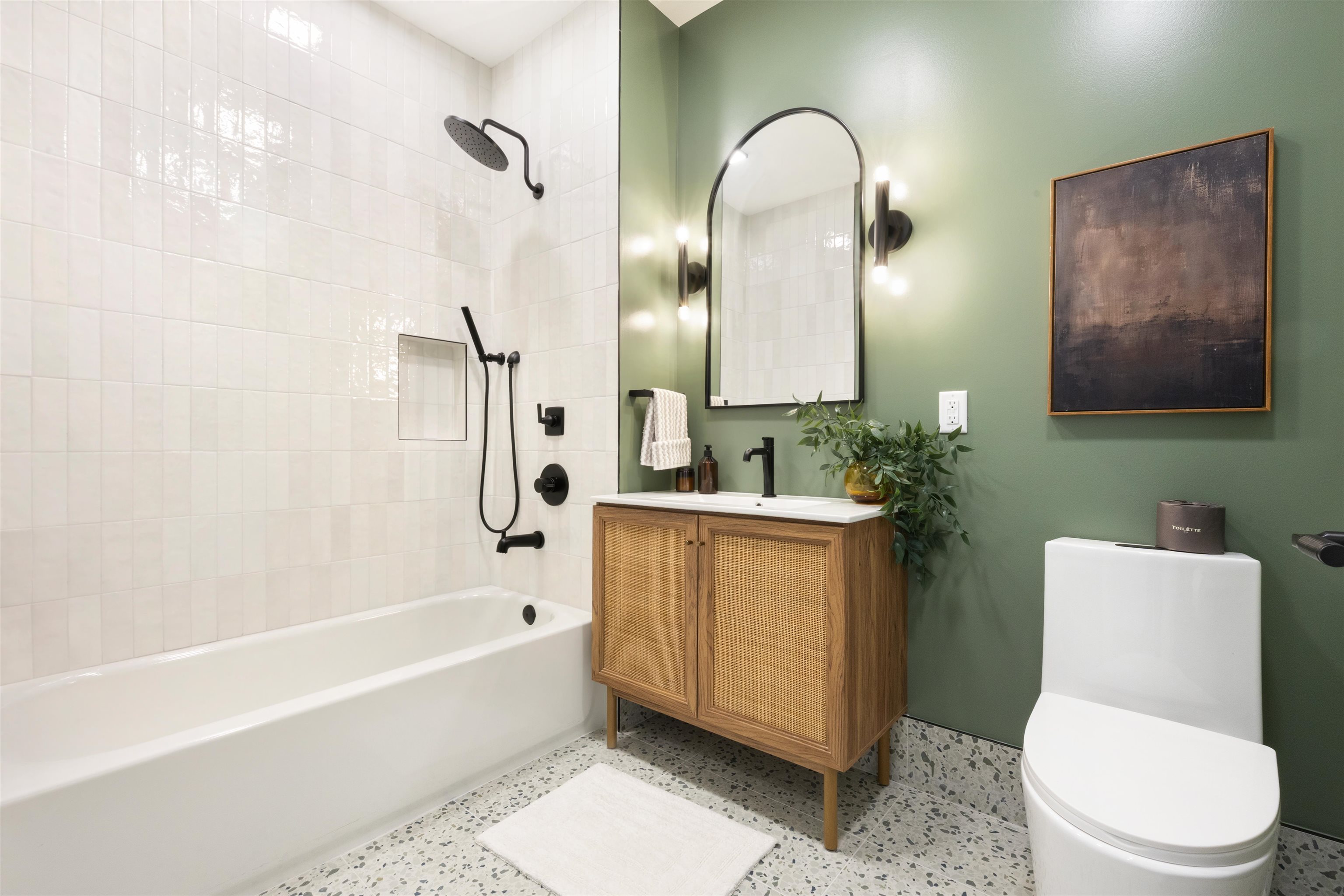 262 NEW YORK AVE Unit: 302