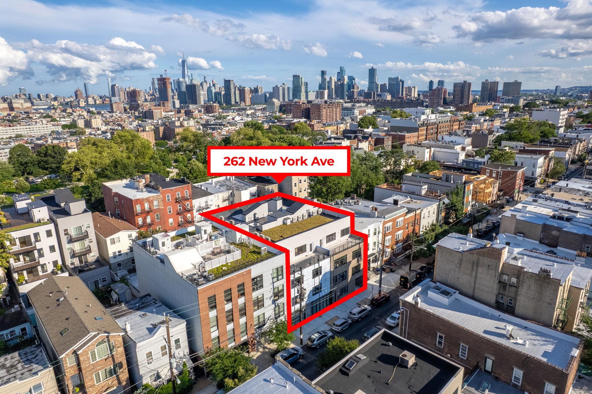 262 NEW YORK AVE Unit: 302