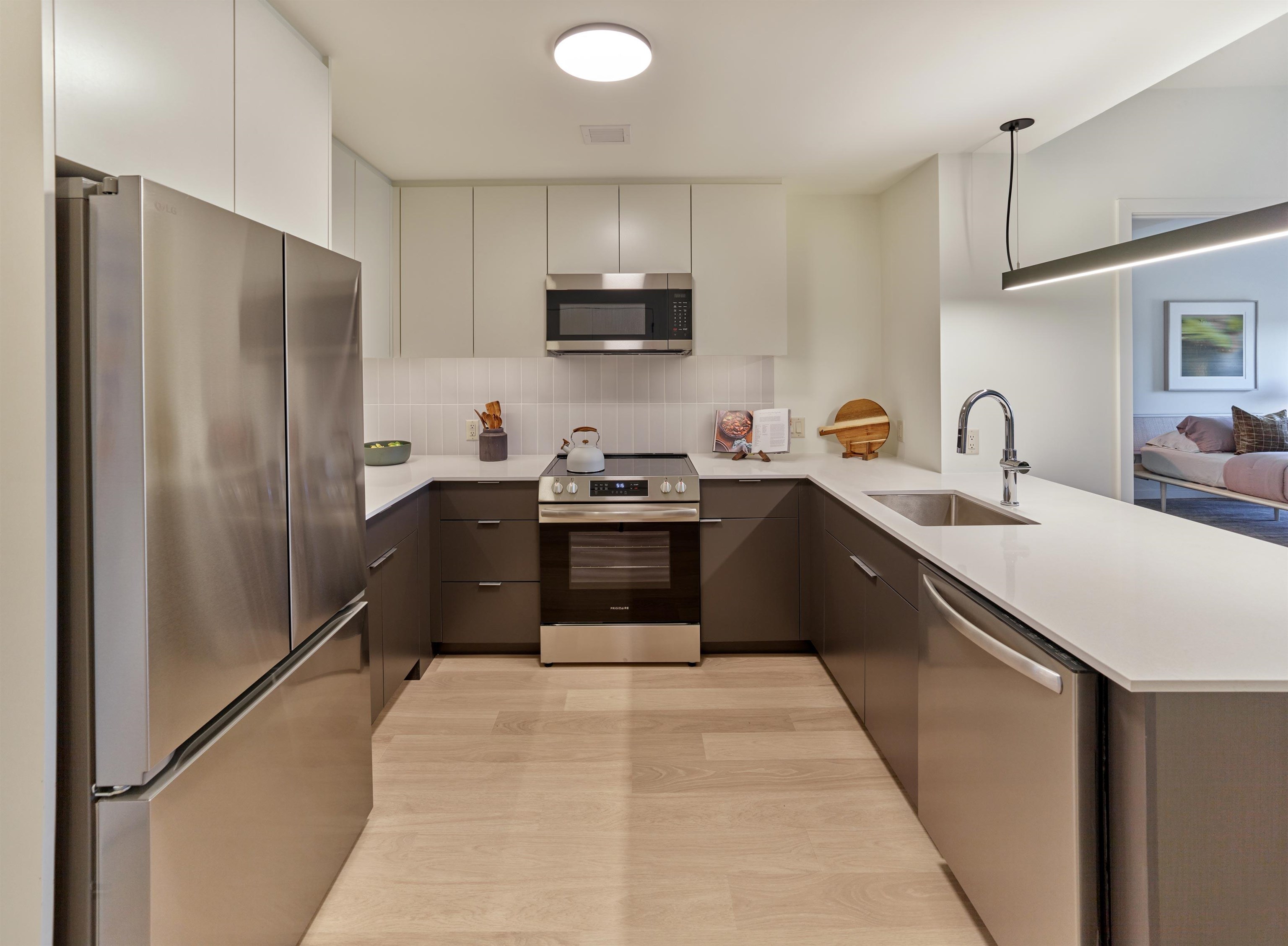 189 PHILLIP ST Unit: E1213