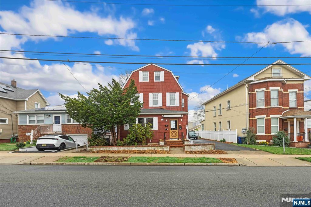 649 New Jersey Avenue