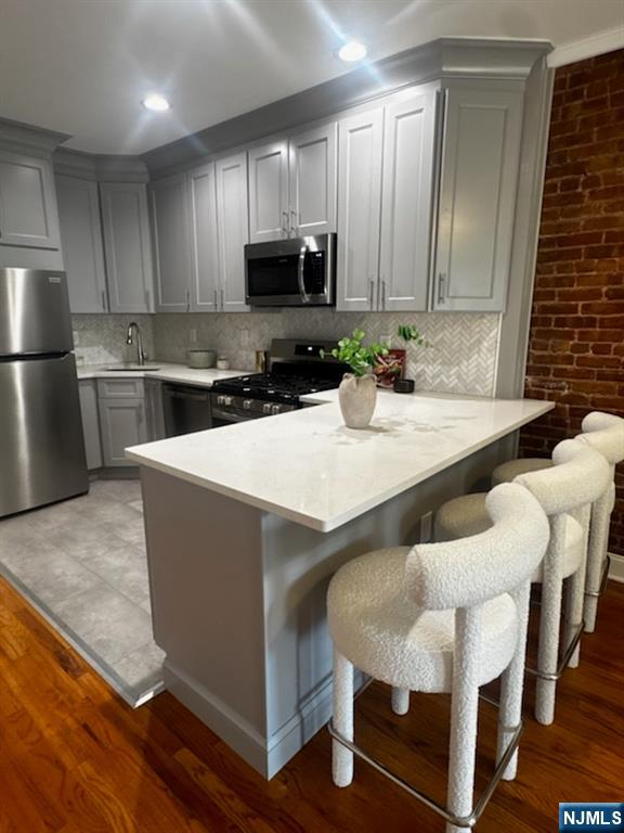 919 Park Avenue 3R