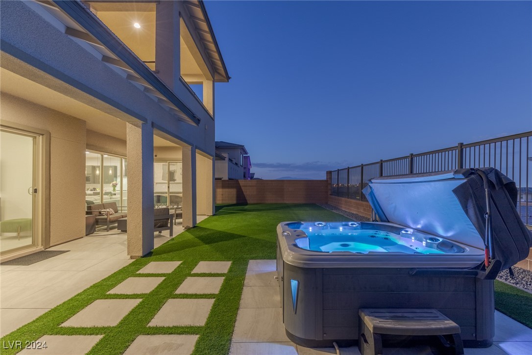 6458 Indra Street