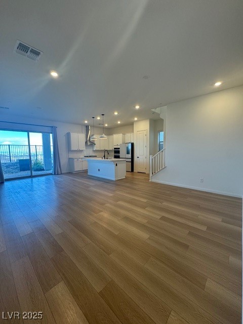 1586 Crowned Eagle Street