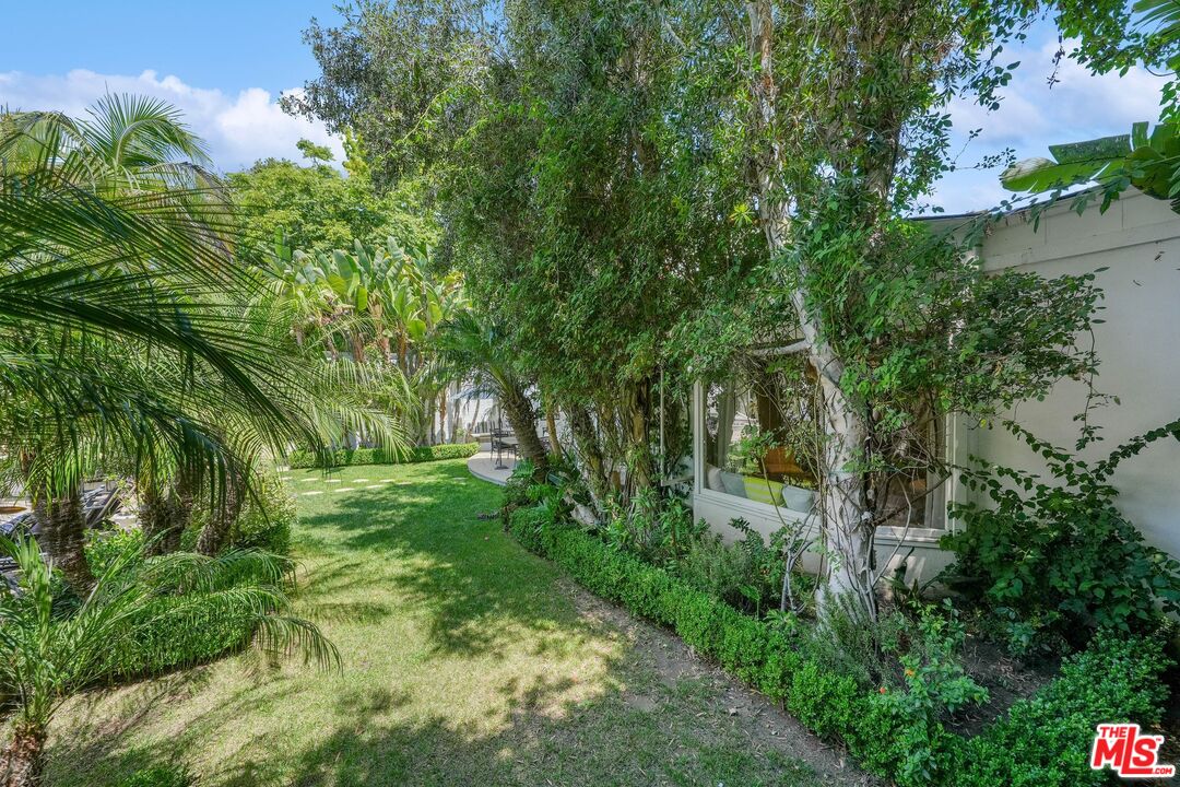 717 N Rodeo Dr