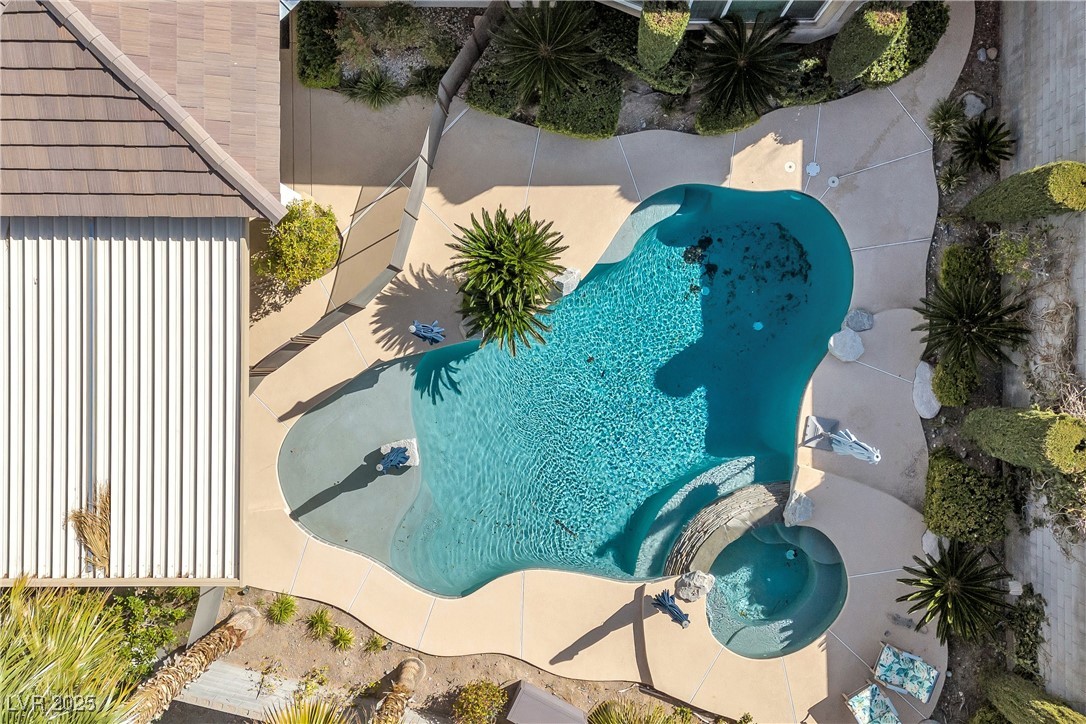 10494 Realm Way