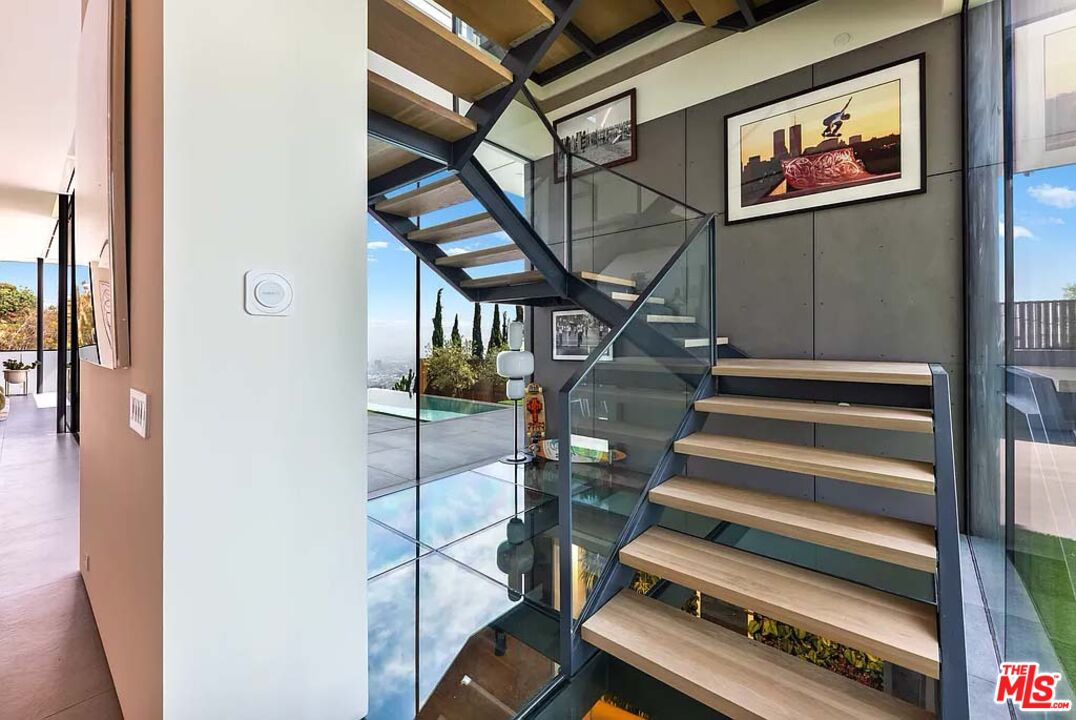 1807 Blue Heights Dr Dr