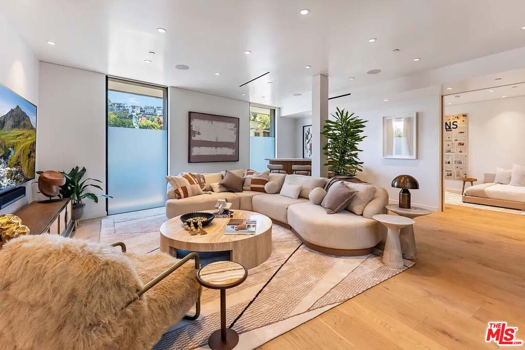 1807 Blue Heights Dr Dr