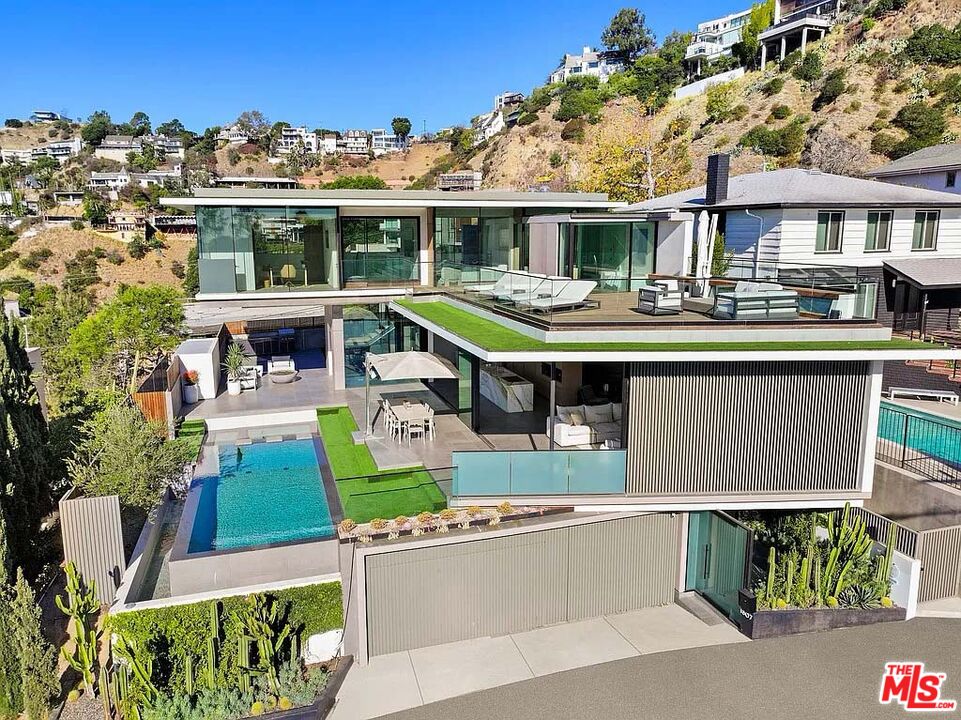 1807 Blue Heights Dr Dr