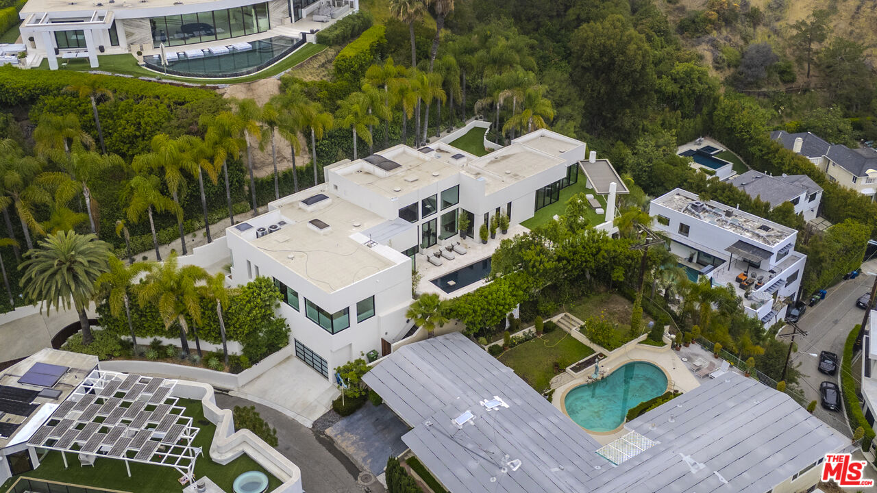 9405 Sierra Mar Pl