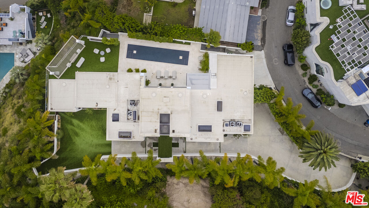 9405 Sierra Mar Pl