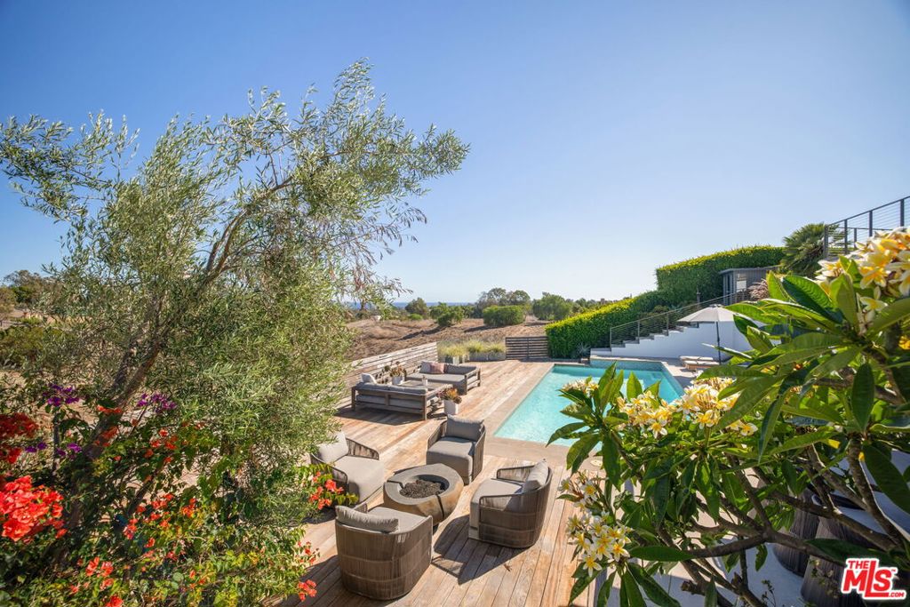 6271 Zuma Mesa Drive