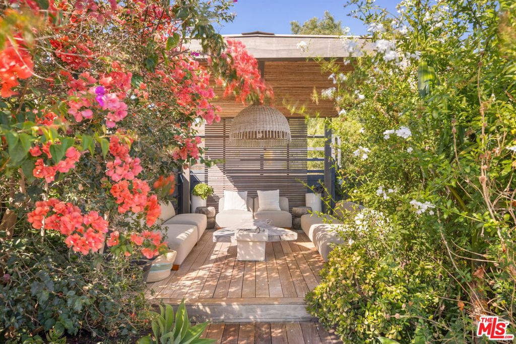 6271 Zuma Mesa Drive