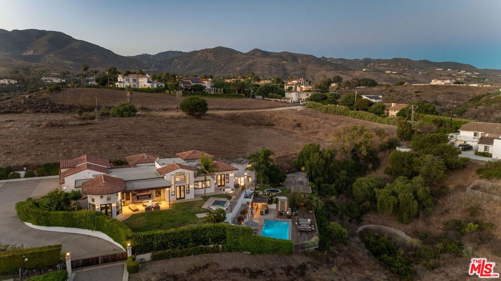 6271 Zuma Mesa Drive