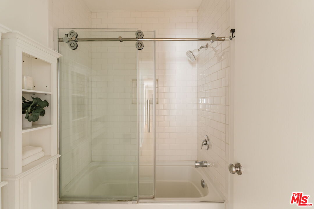 10760 Missouri Ave Unit: 102
