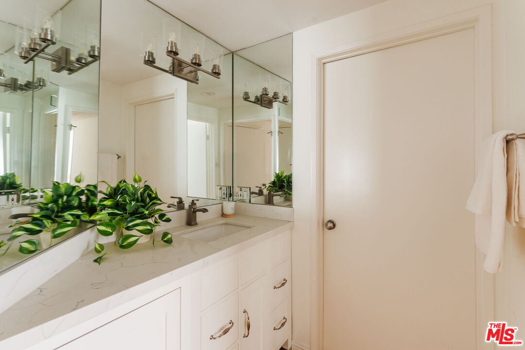 10760 Missouri Ave Unit: 102