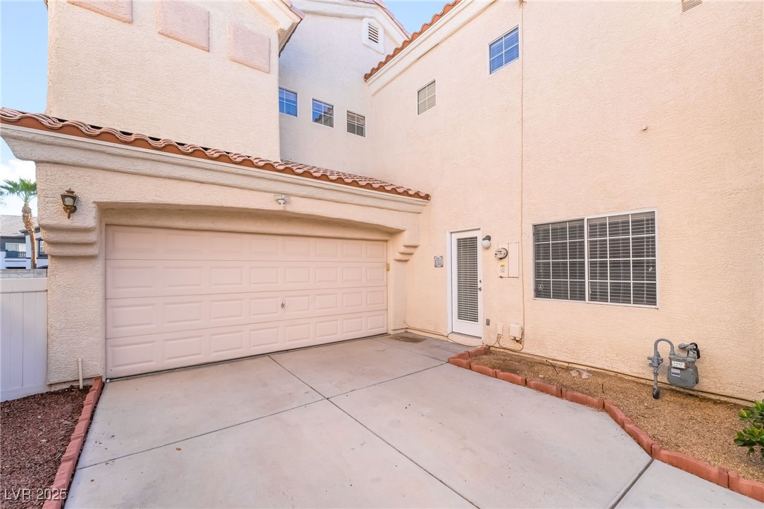 5854 Gentleslope Street