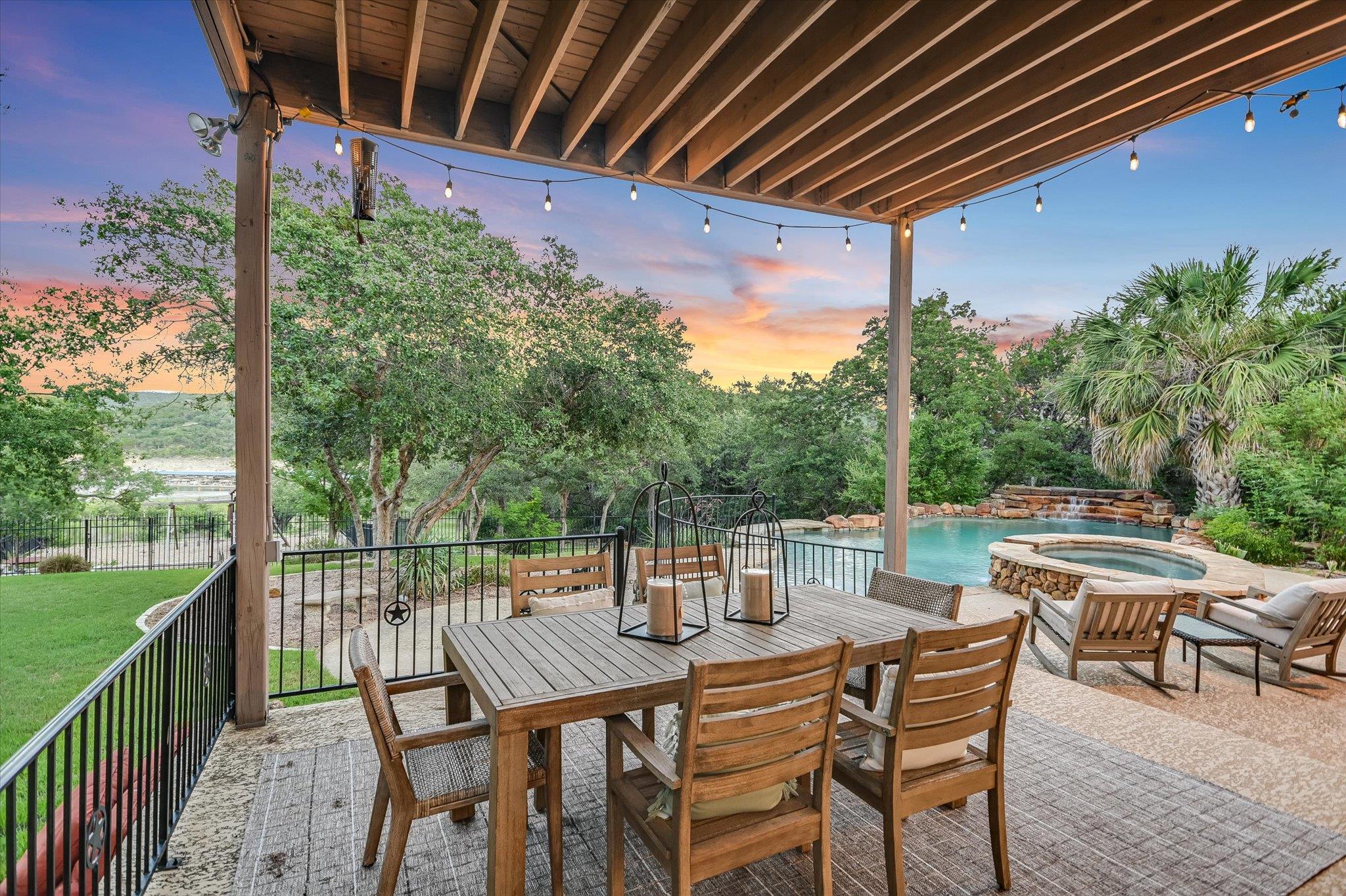 17120 Northlake Hills DR
