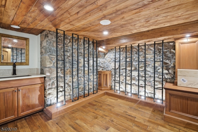 123 HIGHLAND AVENUE