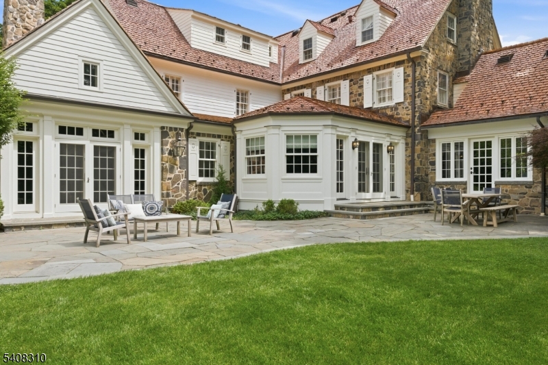 123 HIGHLAND AVENUE