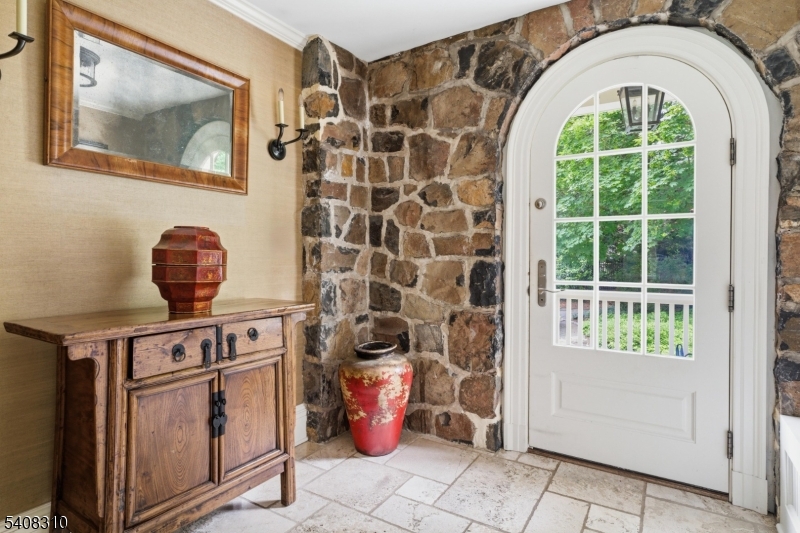 123 HIGHLAND AVENUE