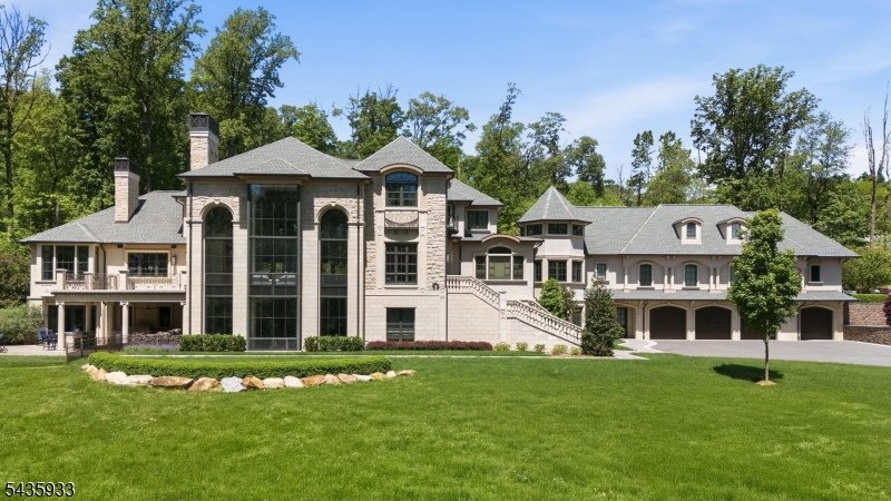4 MASON HILL ROAD