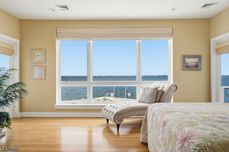 3331-3333 LONG POINT DRIVE