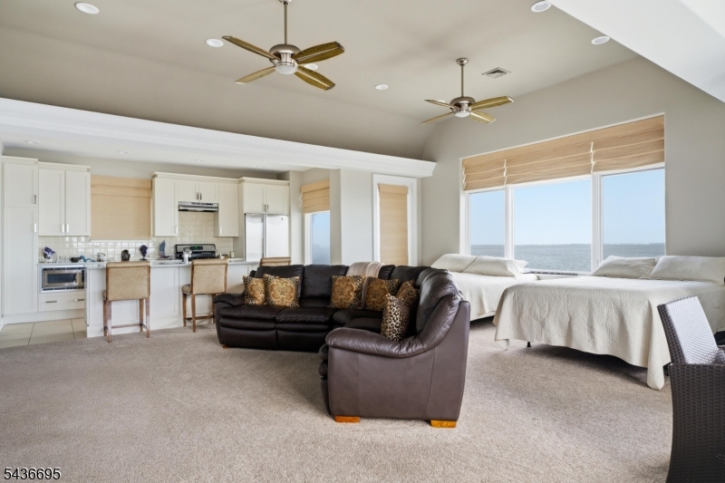 3331-3333 LONG POINT DRIVE