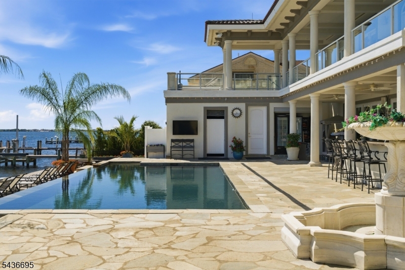 3331-3333 LONG POINT DRIVE