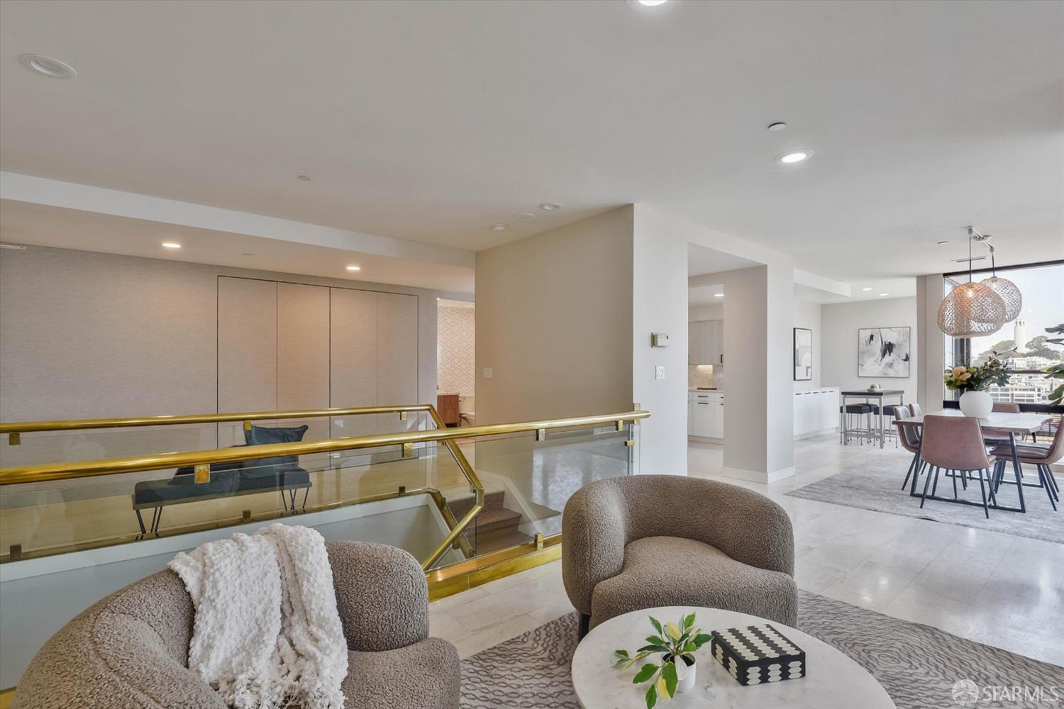 611 Washington Street # 2105