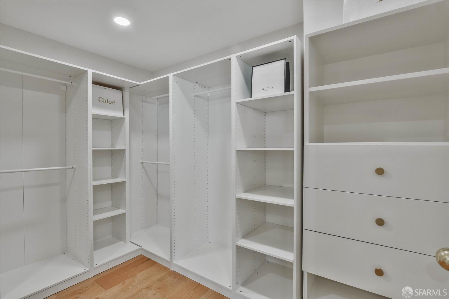 611 Washington Street # 2105