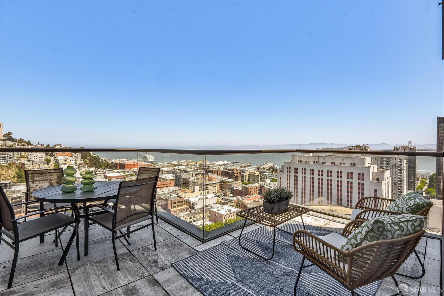 611 Washington Street # 2105