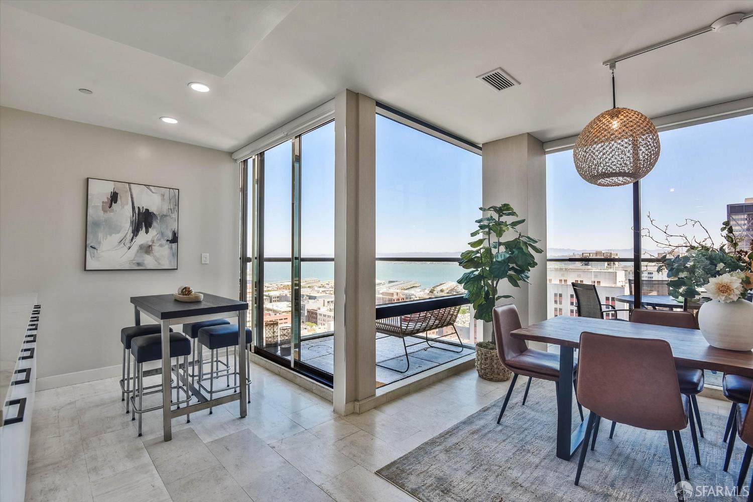 611 Washington Street # 2105