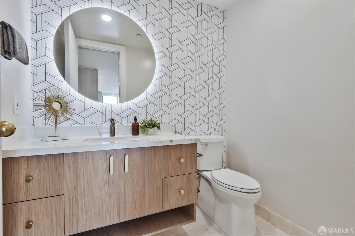 611 Washington Street # 2105