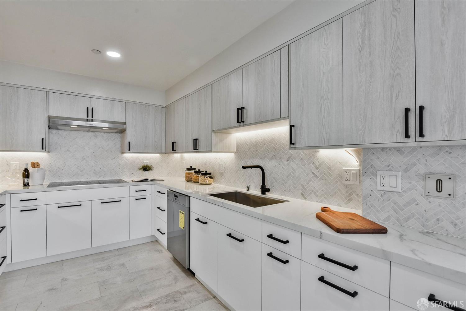 611 Washington Street # 2105