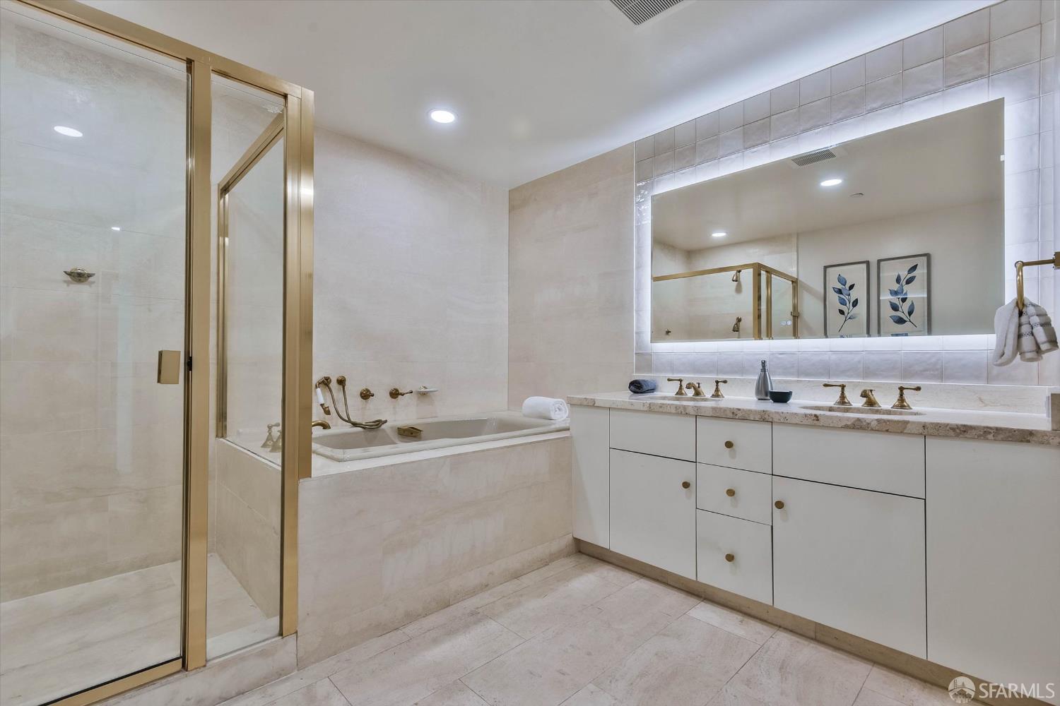 611 Washington Street # 2105