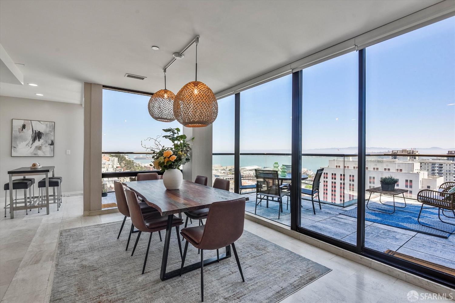 611 Washington Street # 2105