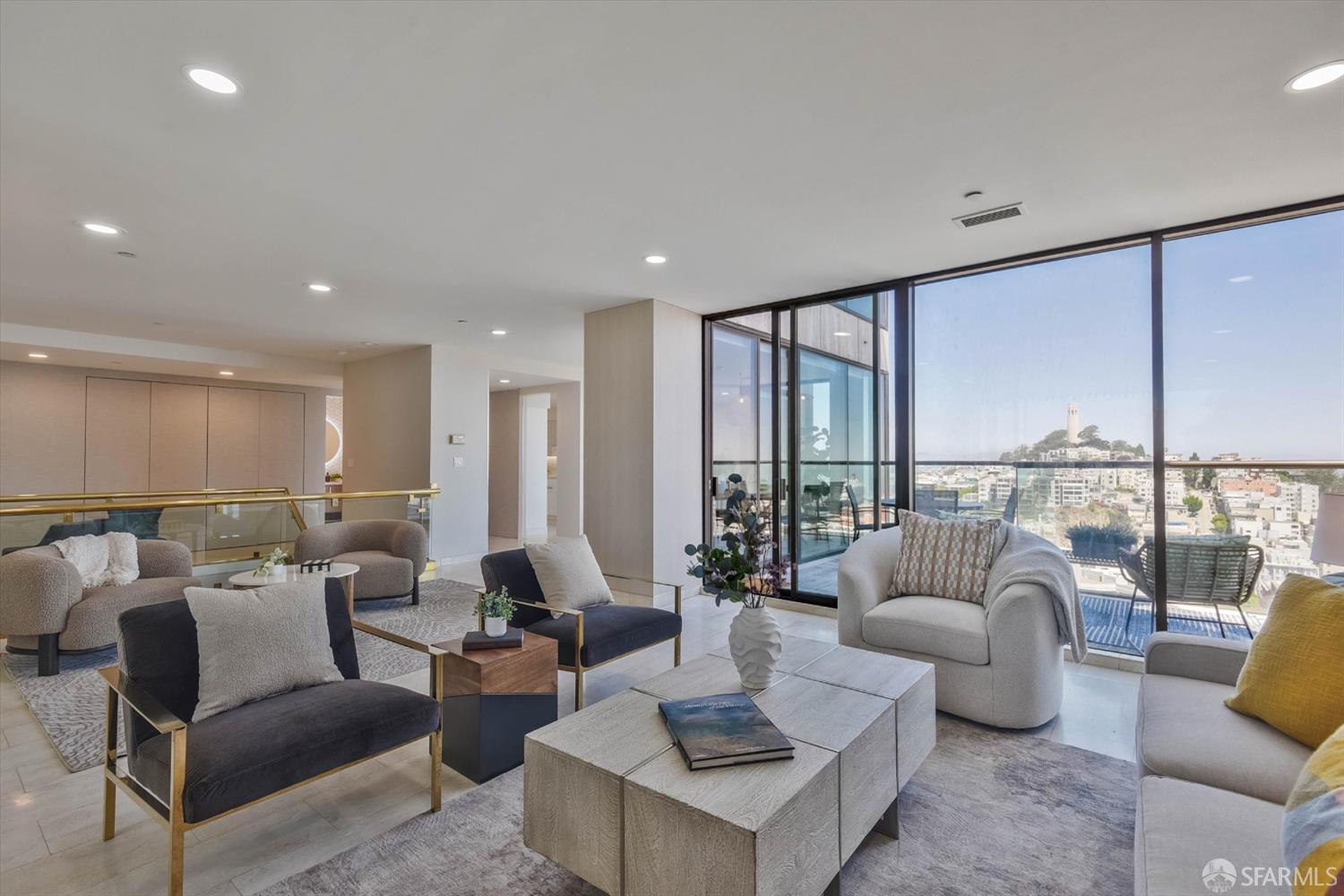 611 Washington Street # 2105