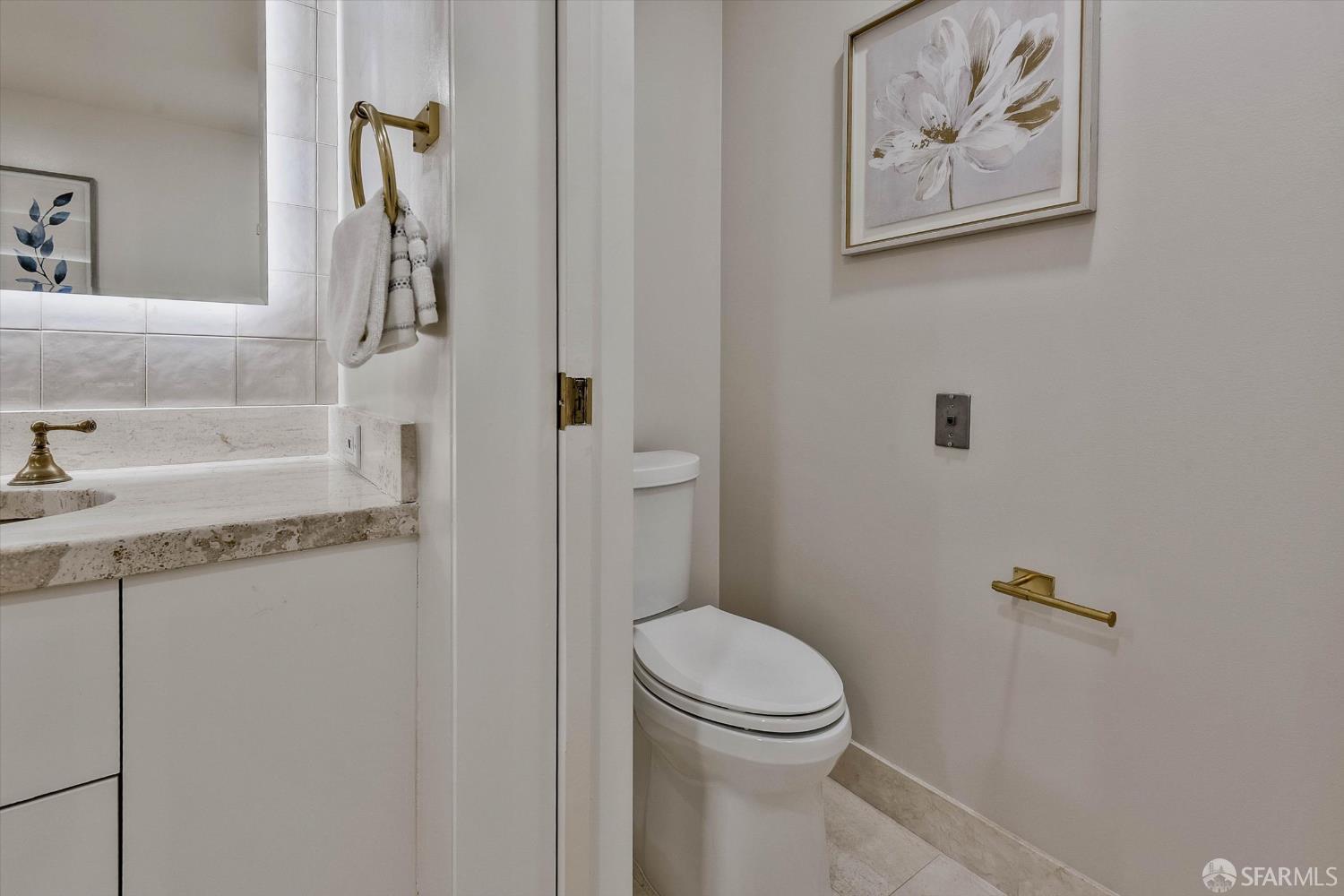 611 Washington Street # 2105