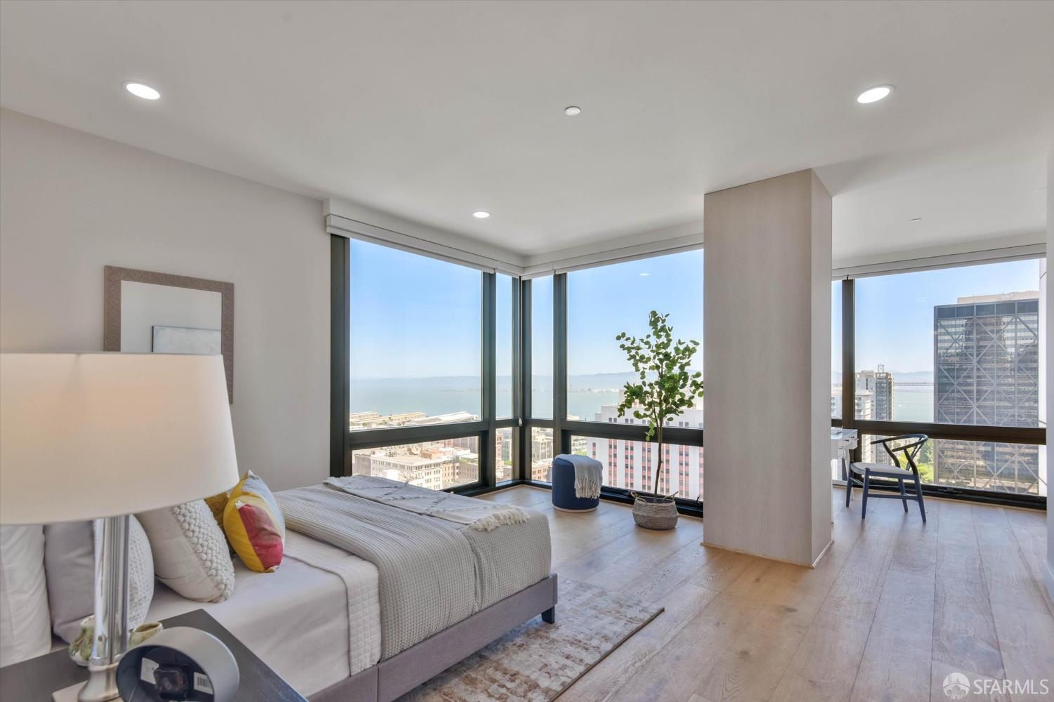 611 Washington Street # 2105
